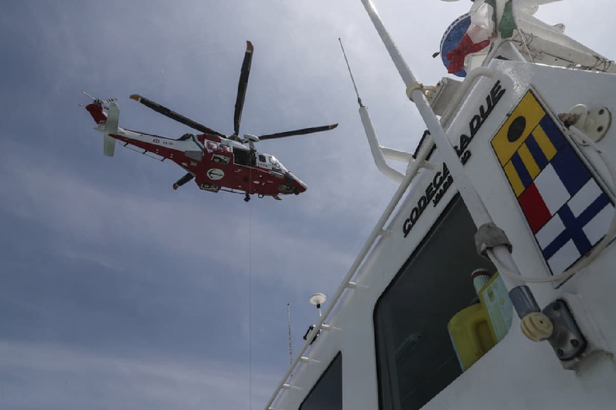 Carlo Riccio, ritrovato morto il 57enne eroe: era disperso in mare dopo aver salvato due ragazzi