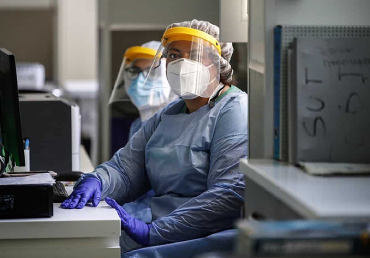 Coronavirus, il bollettino del 22 luglio: casi ancora in aumento (5.057) e 15 morti nelle ultime 24 ore