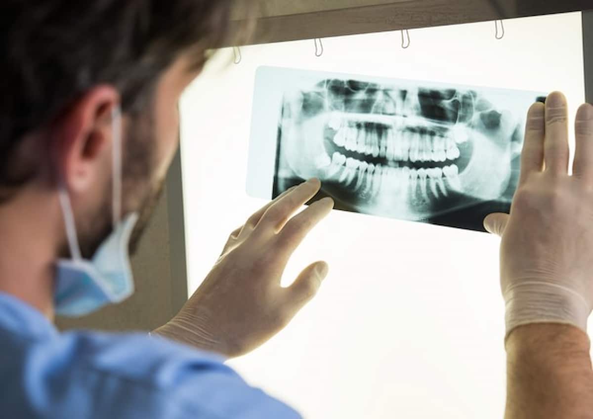 reggio emilia dentista