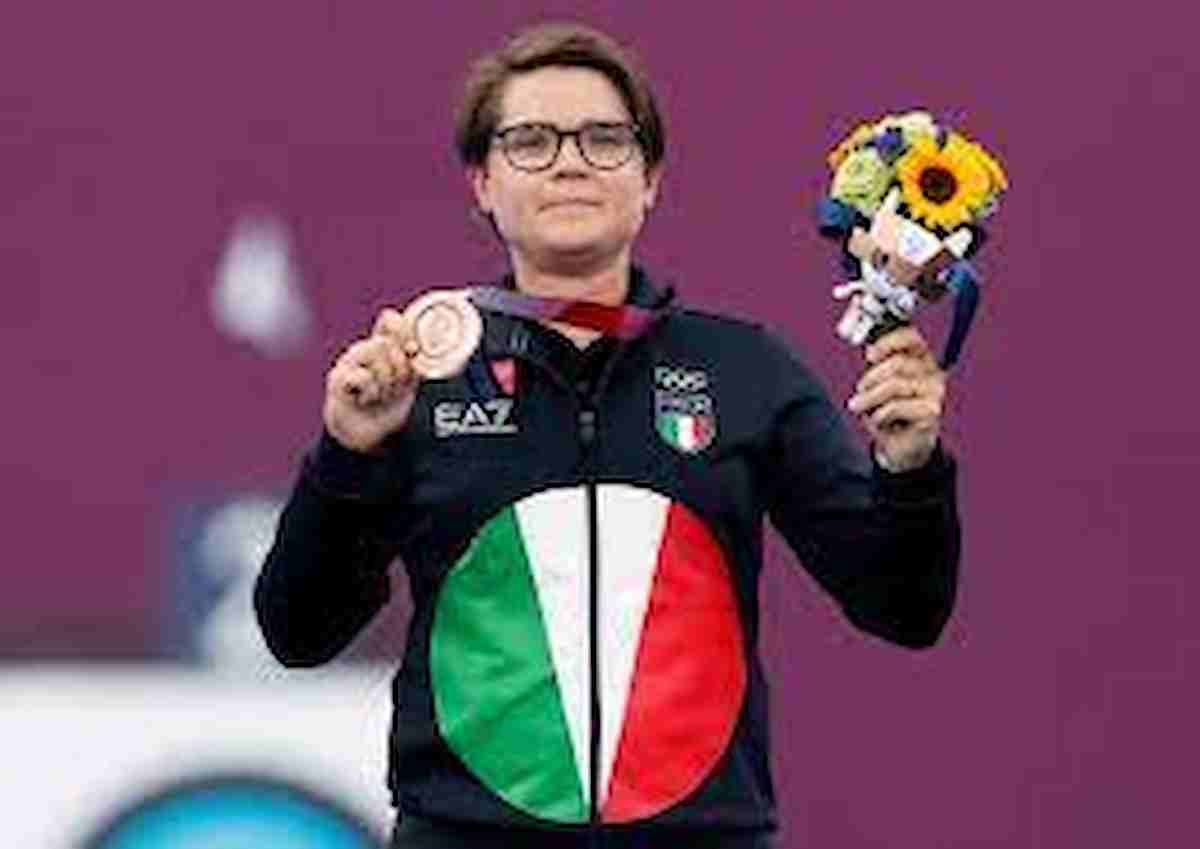 Lucilla Boari, coming out: dedica la medaglia di bronzo alle Olimpiadi di Tokyo alla fidanzata Sanne de Laat