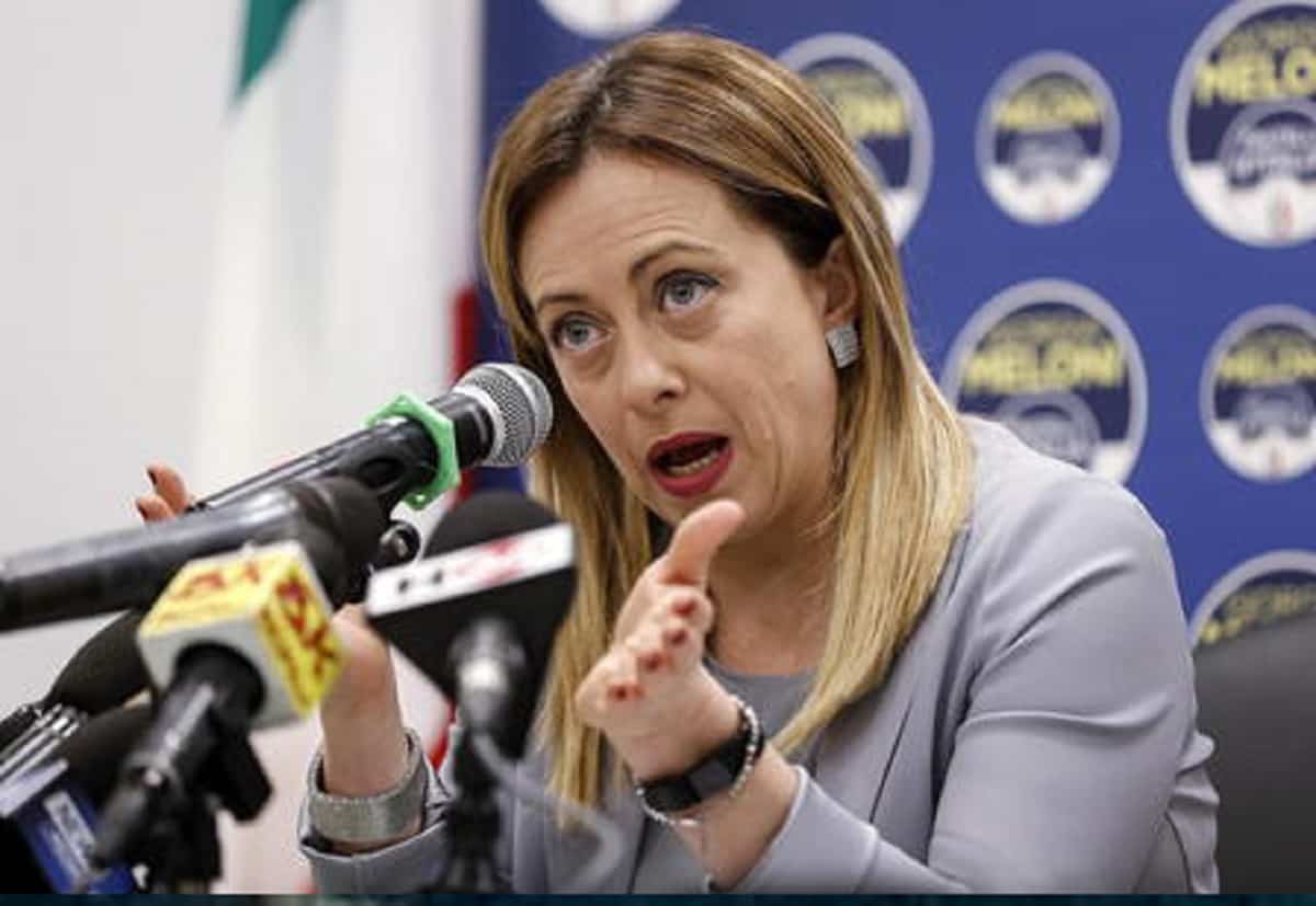 Giorgia Meloni si è vaccinata allo Spallanzani di Roma. Non pubblicherà nessuna foto