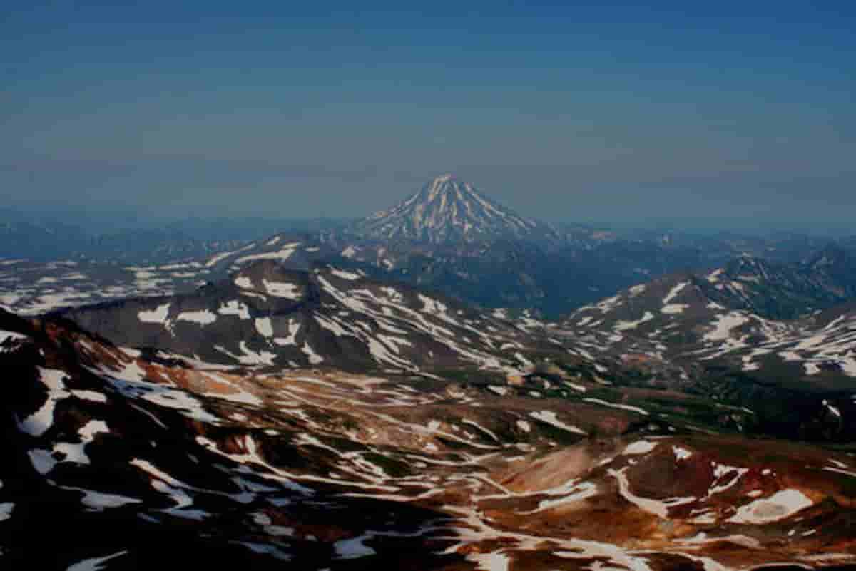 Russia, aereo disperso in Kamchatka: a bordo ci sono 28 persone, ricerche con gli elicotteri