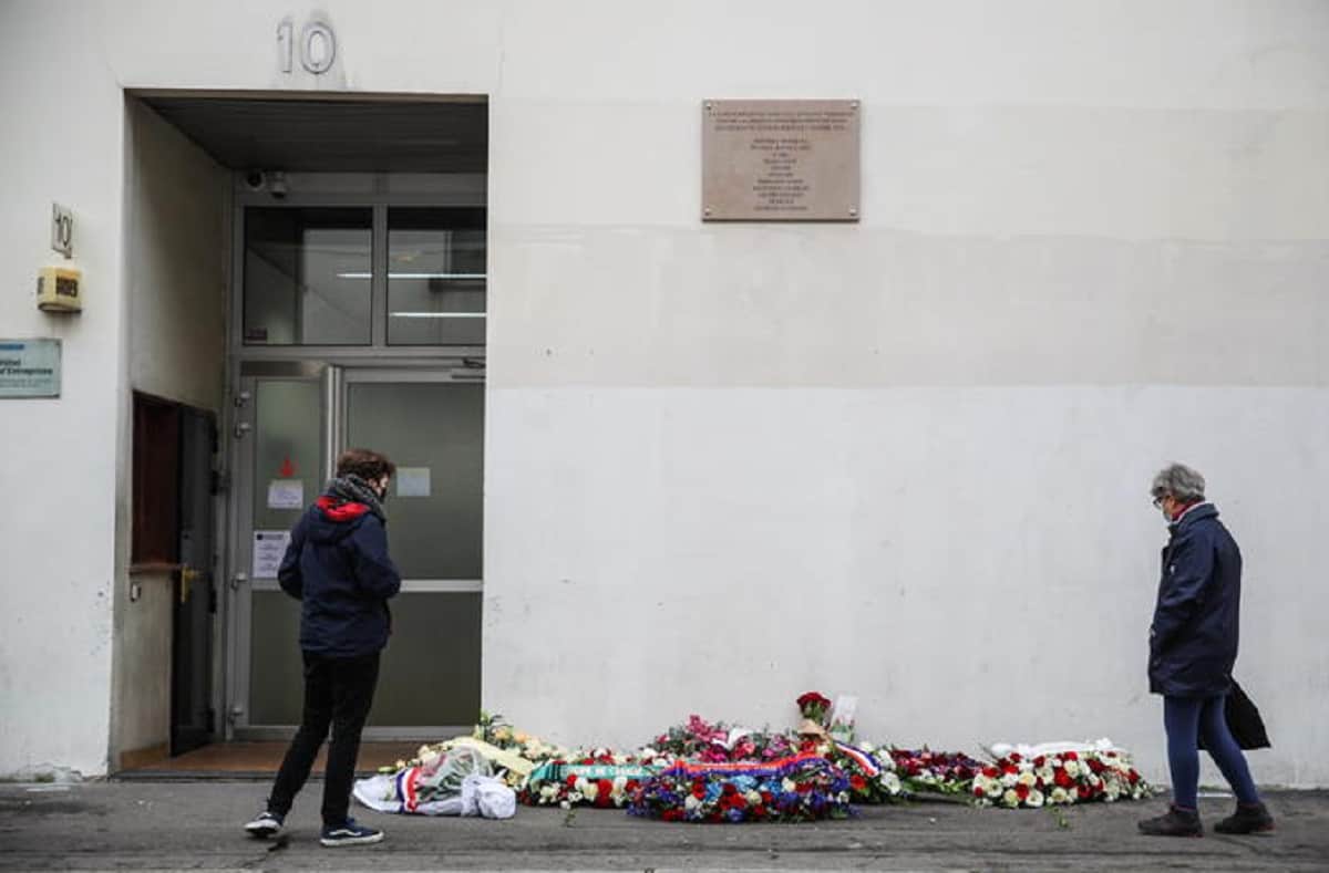 Londra, indossa una maglietta di Charlie Hebdo: accoltellata una donna a Hyde Park