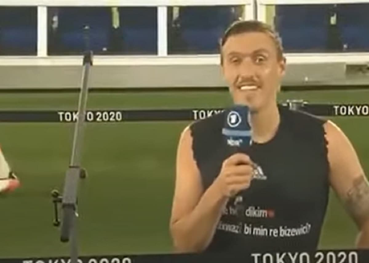 Max Kruse, il calciatore tedesco e la proposta di matrimonio in diretta TV VIDEO