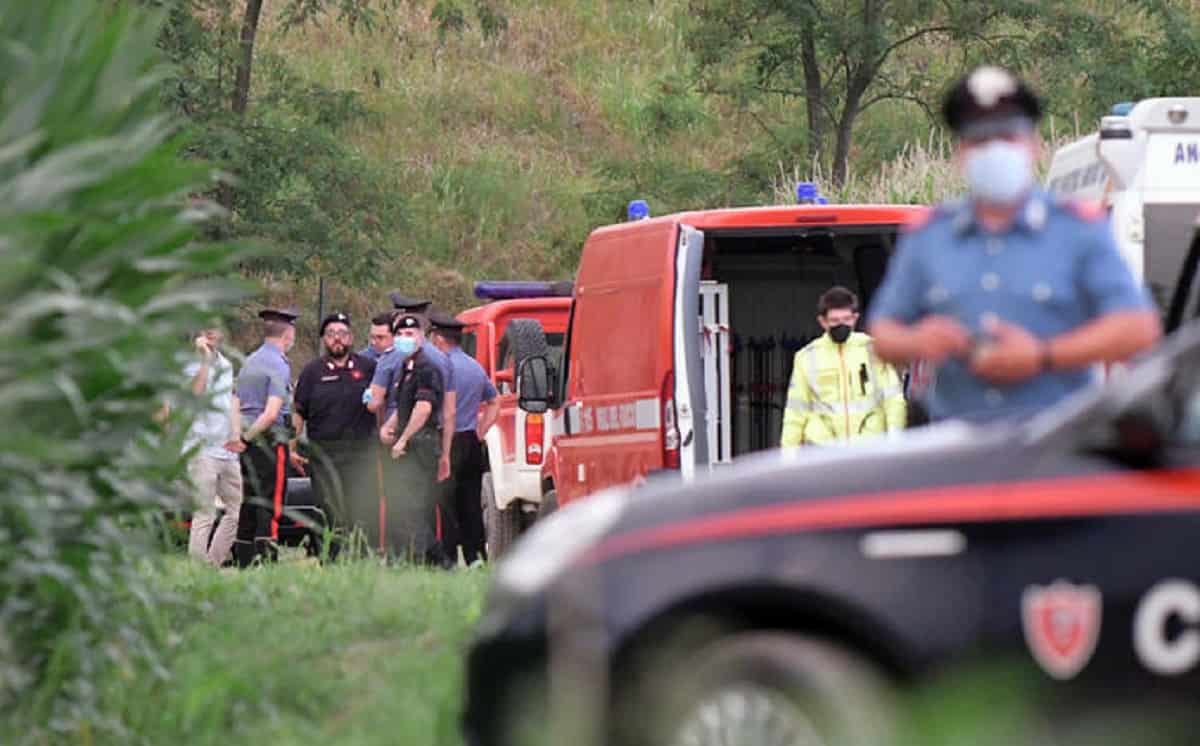 Ragazze morte investite da una mietitrebbia, il bracciante (indagato) dice di non essersi accorto di nulla