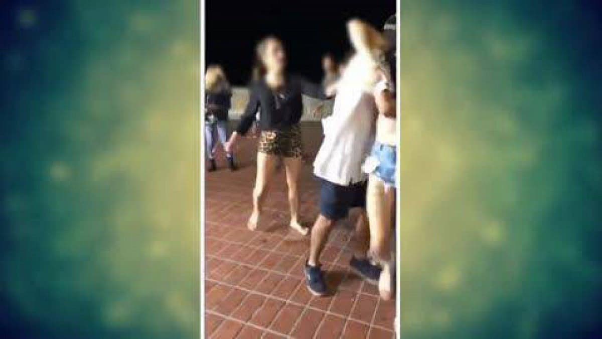 Risse tra giovani? "Colpa delle ragazzine in shorts": bufera sul consigliere comunale di Fdi