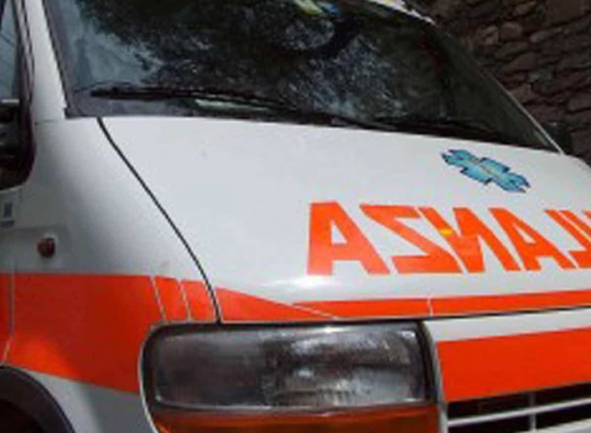 Bovone (Verona), 70enne trovata morta con due coltelli conficcati nella schiena. Interrogato il figlio