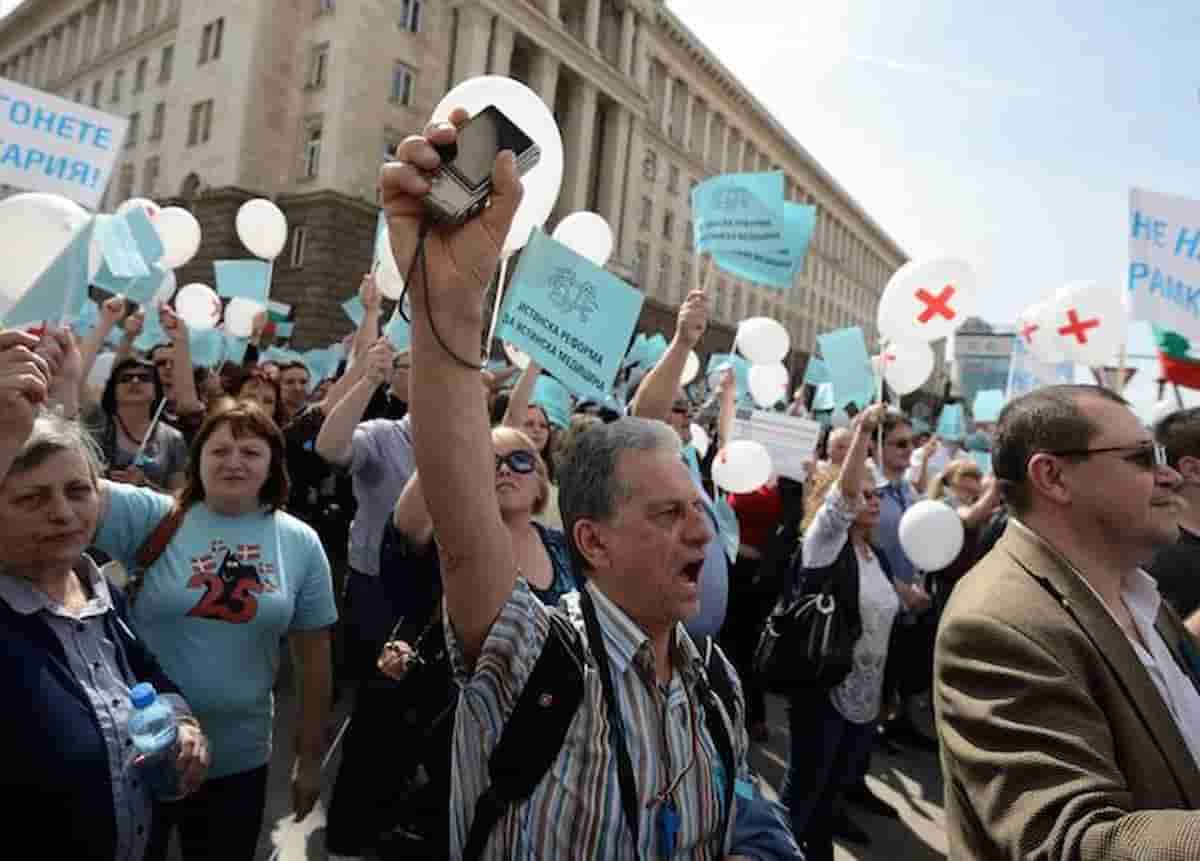 Sofia, cartolina dalla Bulgaria 30 anni dopo la fine del comunismo, tutto è meglio, dopo il caos e i soldi Nato