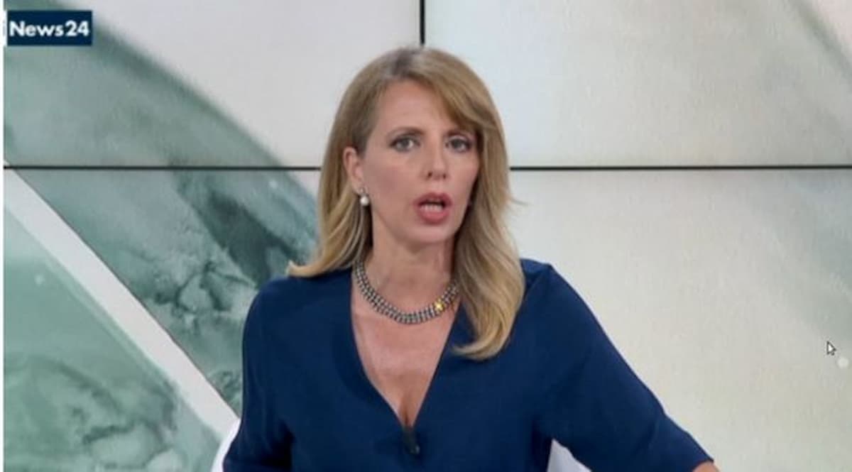 Antonella Alba, giornalista di Rainews24, aggredita durante la manifestazione No Green pass a Roma