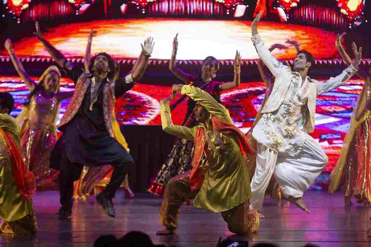 Bollywood, il lato oscuro: aggressioni sessuali, suicidi e attrici indotte a girare video per adulti