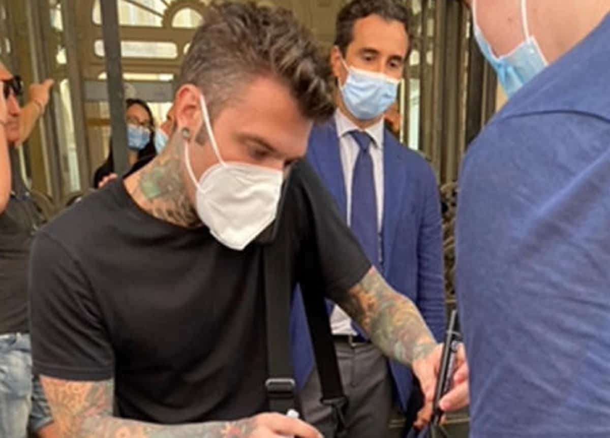 Fedez ancora contro Salmo per il concerto a Olbia: "Festa del Mirto annullata per colpa tua"