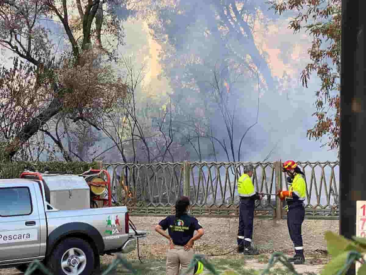 Incendi Abruzzo Sicilia