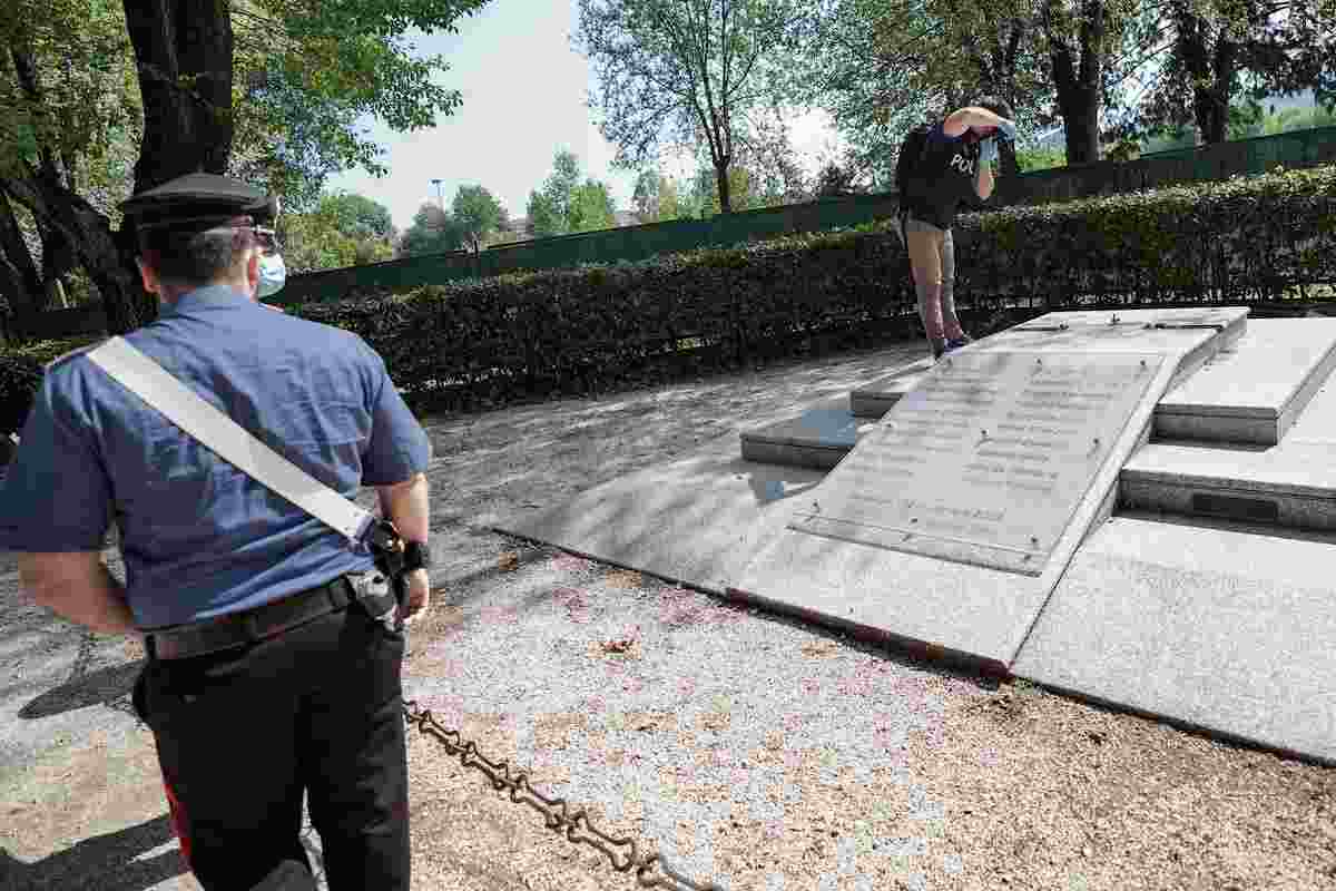 nassirya duistrutto monumento