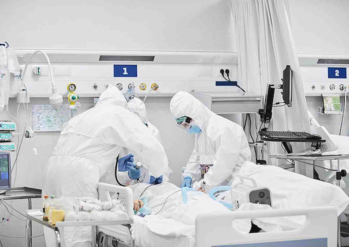 No vax e senza mascherina, bodybuilder muore a 42 anni di Covid: "Credeva di prendere forma lieve perché sano"