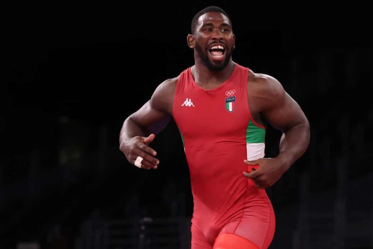 Olimpiadi Tokyo 2020, Abraham Conyedo bronzo nella lotta libera: 39esima medaglia per l'italia