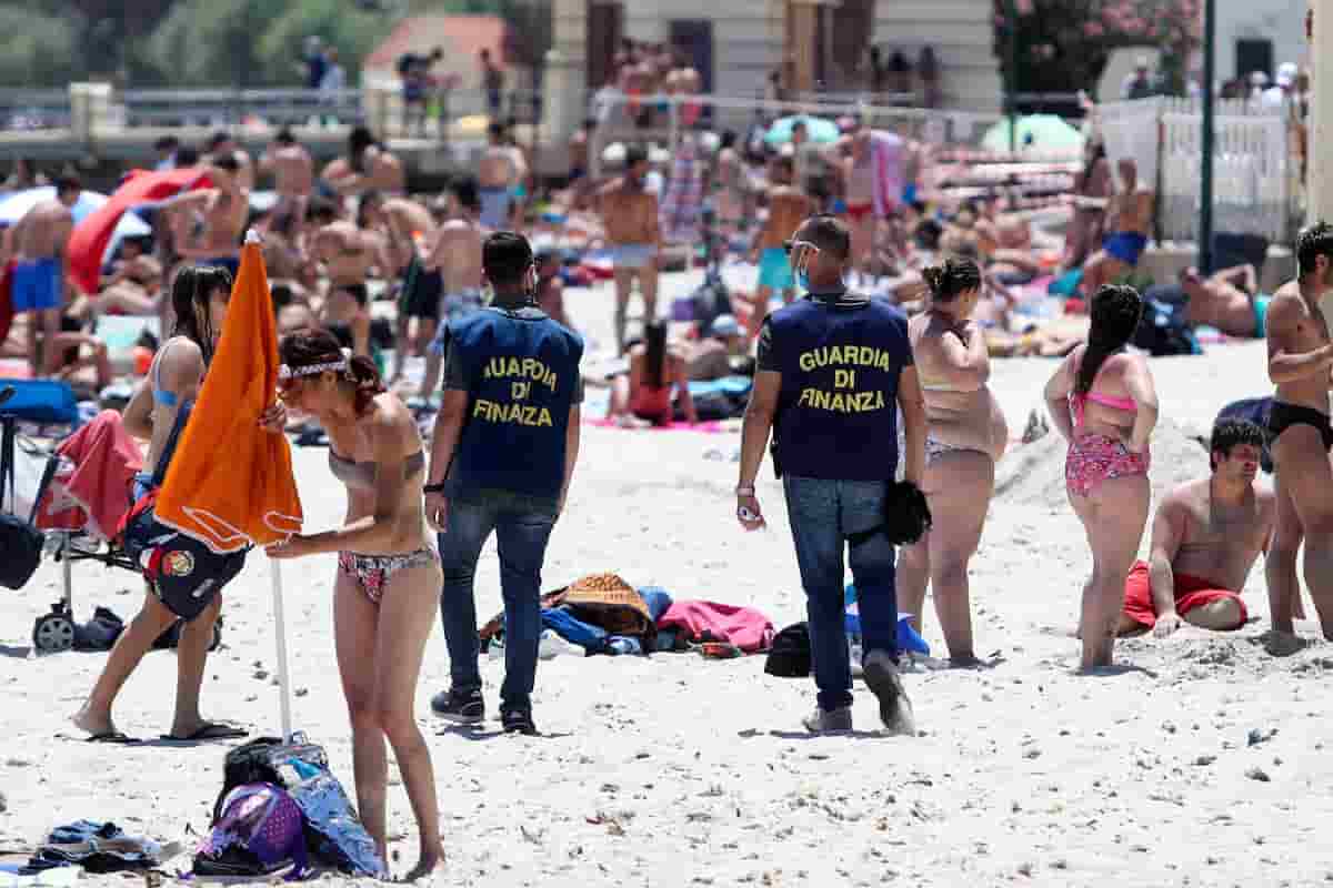 Sicilia e Sardegna verso la zona gialla: cosa cambia e le regole per gli spostamenti tra regioni