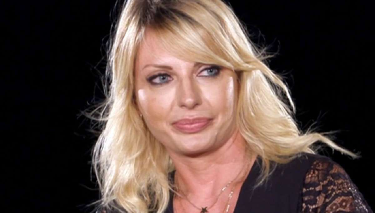 Manila Nazzaro chi è, età, altezza, dove e quando è nata, Francesco Cozza, Lorenzo Amoruso, figli, vita privata, malattia, Miss Italia, Grande Fratello Vip, Instagram