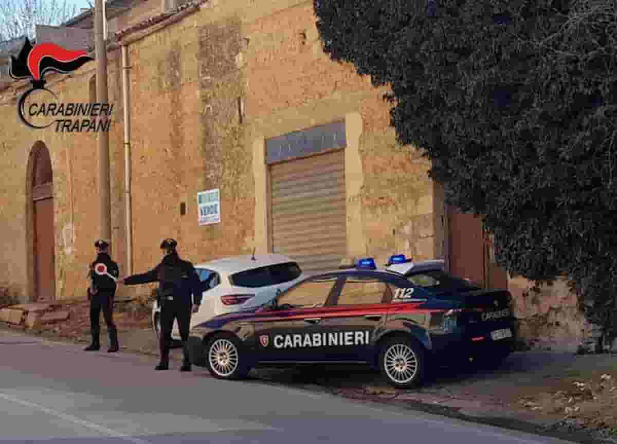 Alcamo, madre e figlia vanno al matrimonio alla Chiesa Madre anche se sono in quarantena