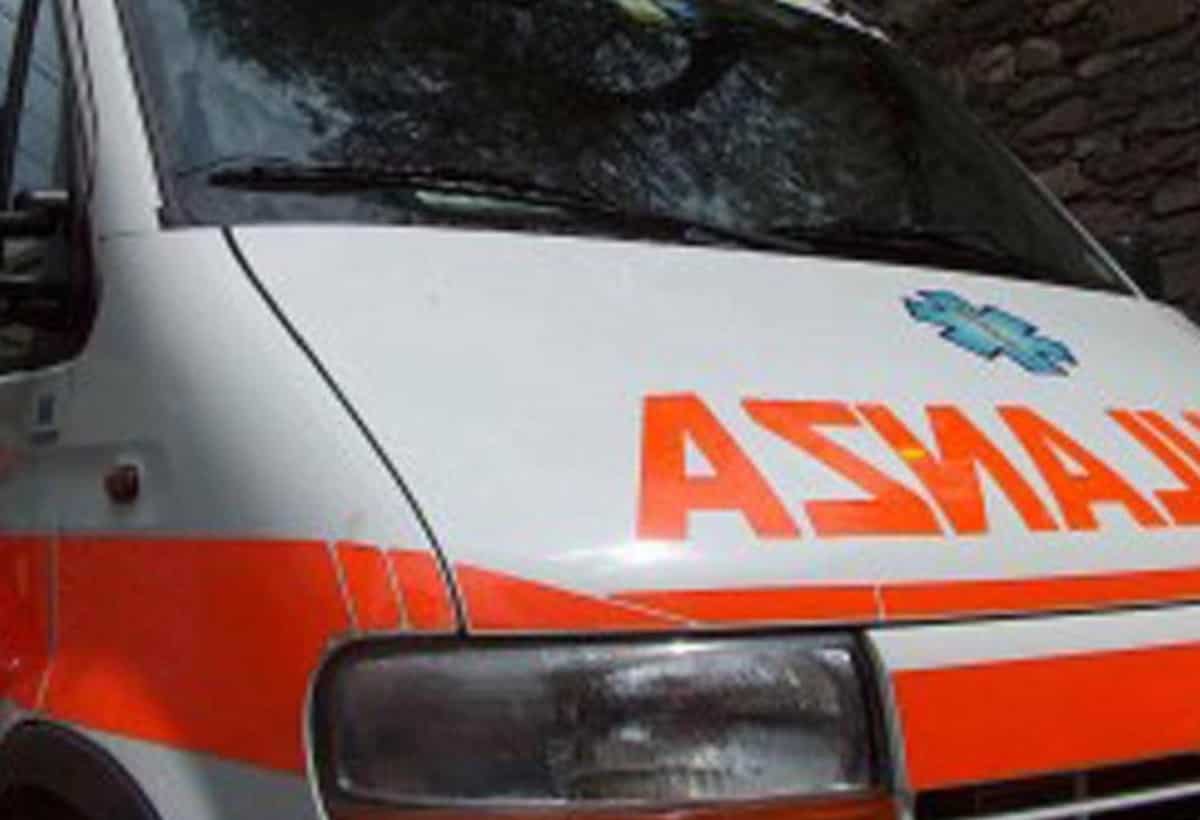 Faenza, scontro moto-auto sulla via Emilia: muoiono marito e moglie