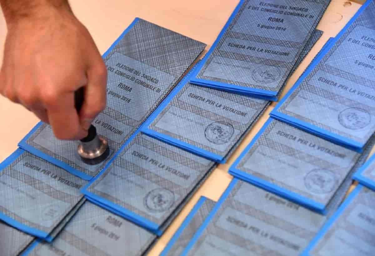 Elezioni comunali 2021: quando, come e dove si vota, tessera elettorale, scheda