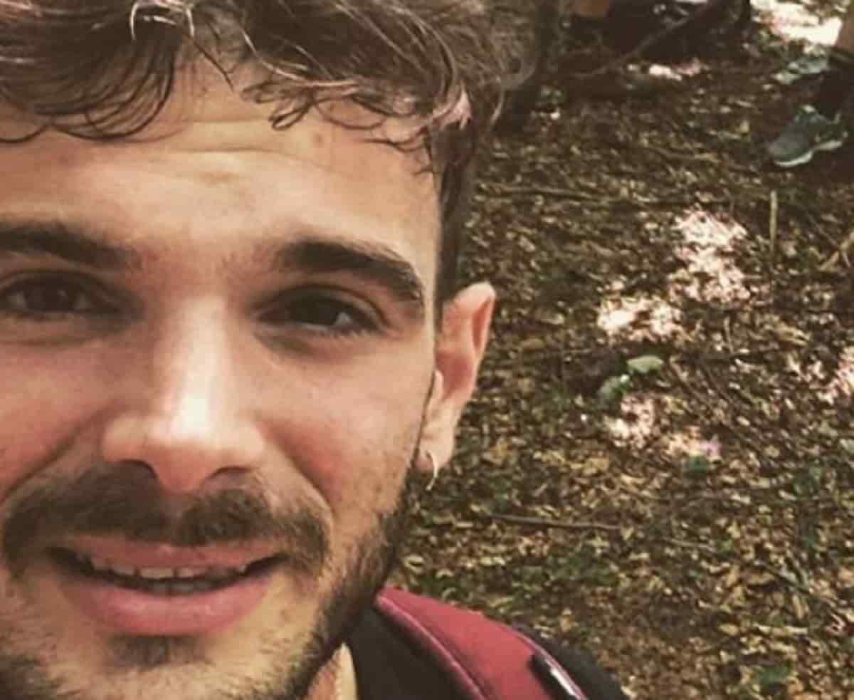 Francesco Marchi, 30enne precipita dal terzo piano e muore. Era un ex calciatore del Reggiolo calcio