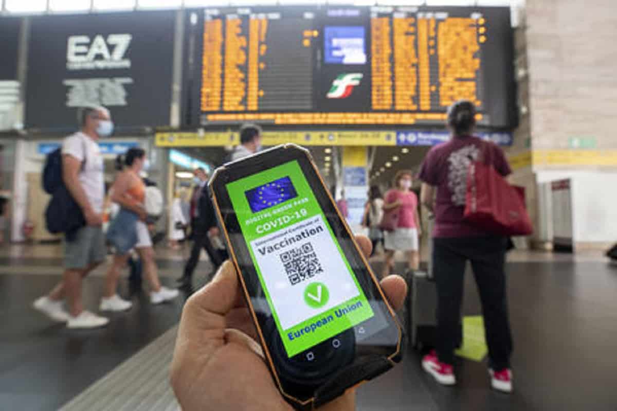 Green Pass, Messa: "All'Università il prof può verificarlo. Lo studente sprovvisto rischia una multa"