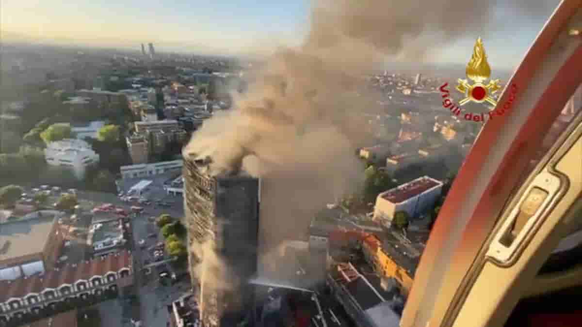 Incendio grattacielo Milano, forse è stata una bottiglia: si indaga sull'effetto lente