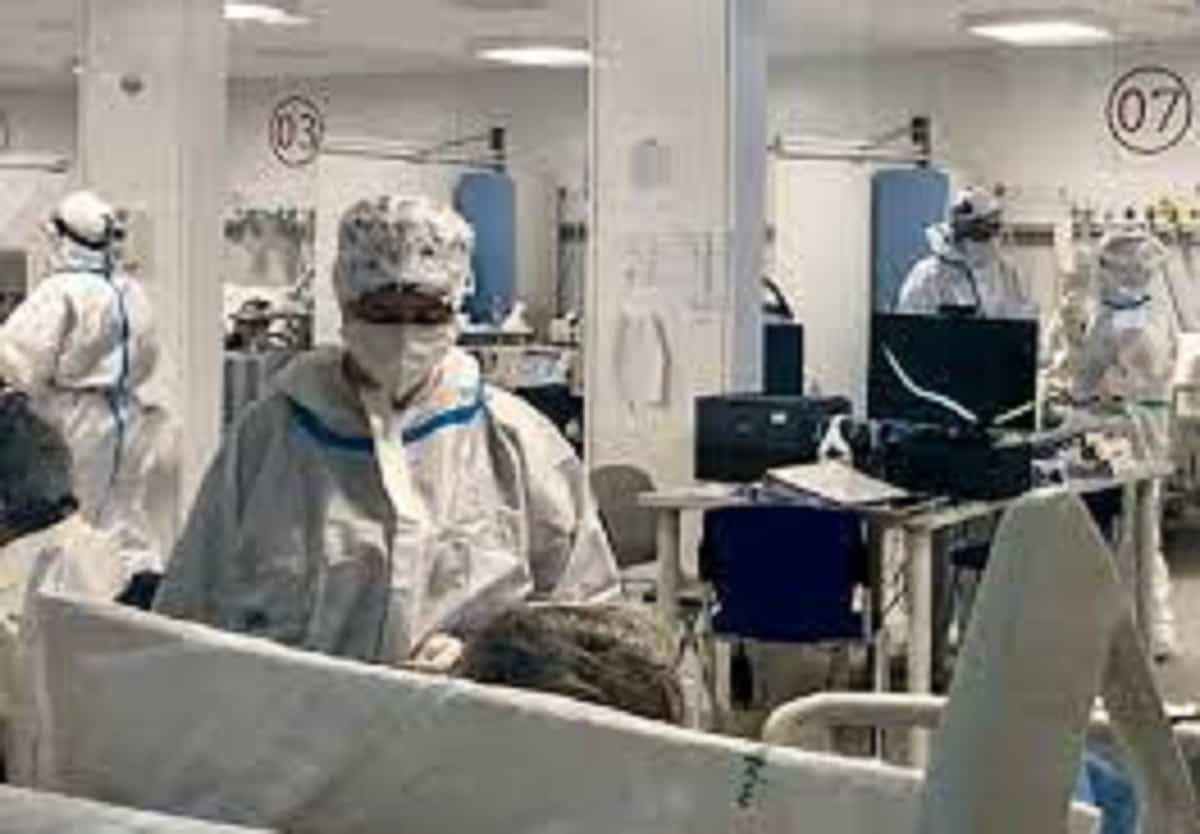 Covid, la bambina di 8 anni che a causa dello stress da lockdown ha iniziato a strapparsi i capelli (foto d'archivio Ansa)