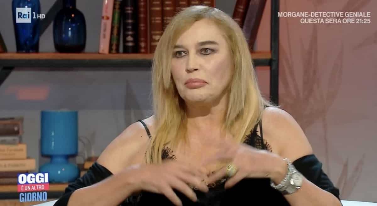 Oggi è un altro giorno, Lory Del Santo: "Ho avuto un uomo violento che mi ha gravemente picchiato"