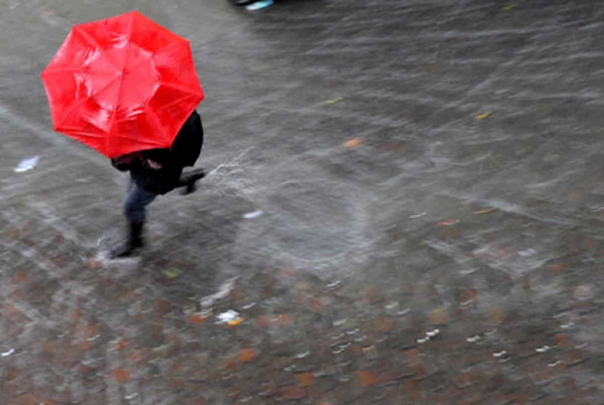 Maltempo, allerta arancione in Liguria, Toscana e Emilia Romagna. In arrivo temporali e grandine