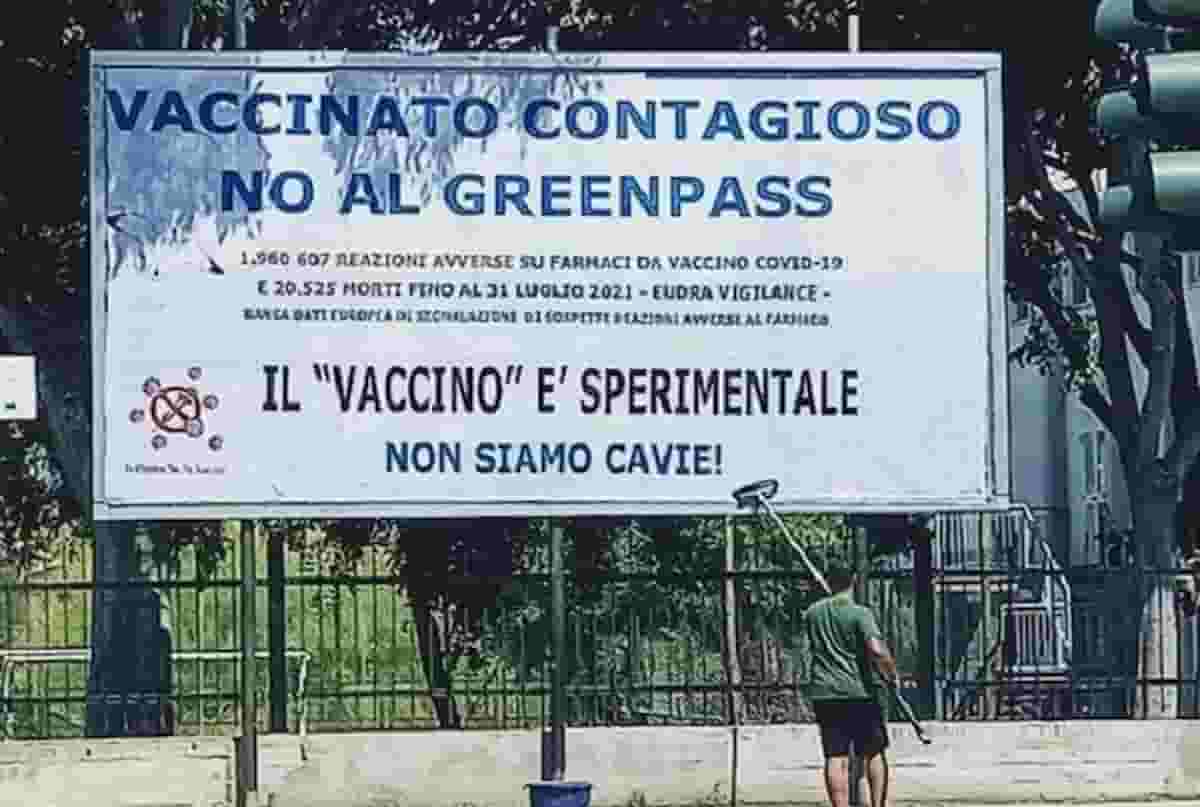 Kristen Lowery, mamma no vax con quattro figli muore a 40 anni di Covid: si definiva senza museruola