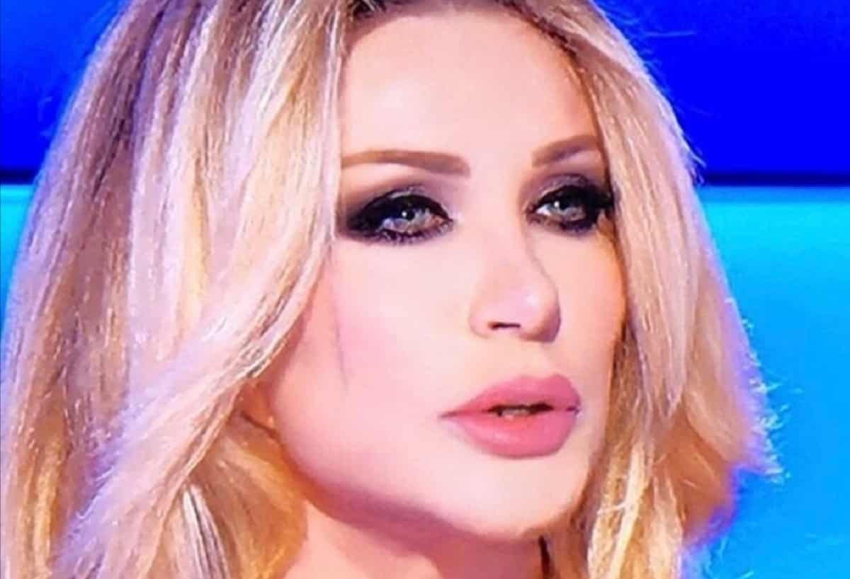 Paola Ferrari chi è: dove e quando è nata, età, marito, figli, Diletta Leotta, malattia
