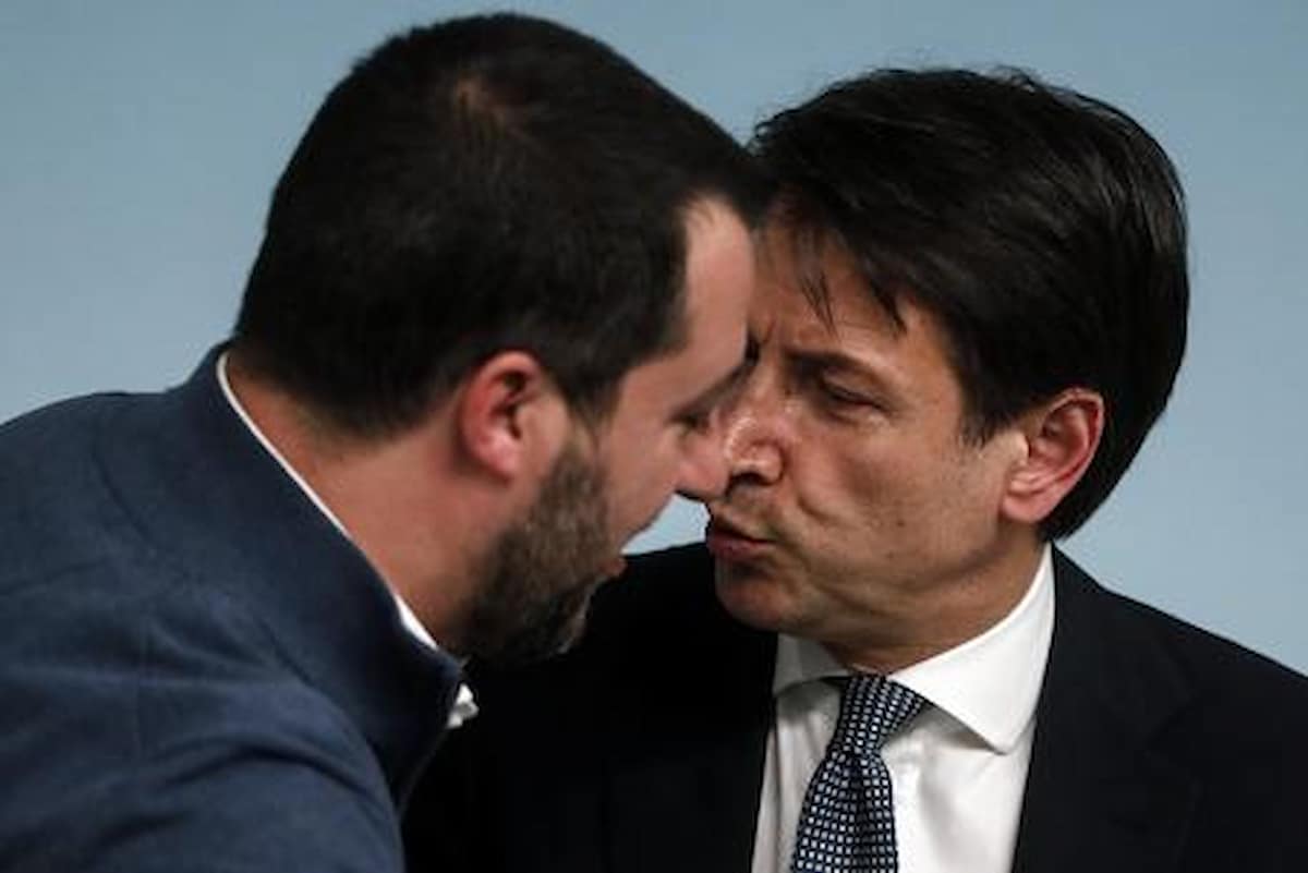Conte e Salvini, due leader in crisi, cresce anche che il fuoco amico, è bufera: le urne di ottobre chiariranno?