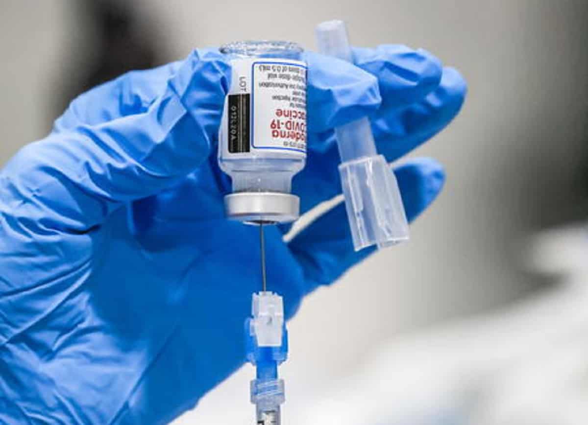 Covid, per vaccinati rischio di morire scende del 96% rispetto ai non vaccinati