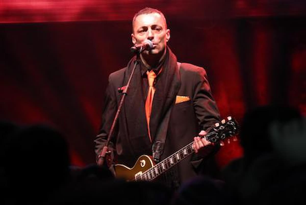 Alex Britti, chi è, età, la moglie, la ex Luisa Corna, il blues, il Festival di Sanremo e la vita privata