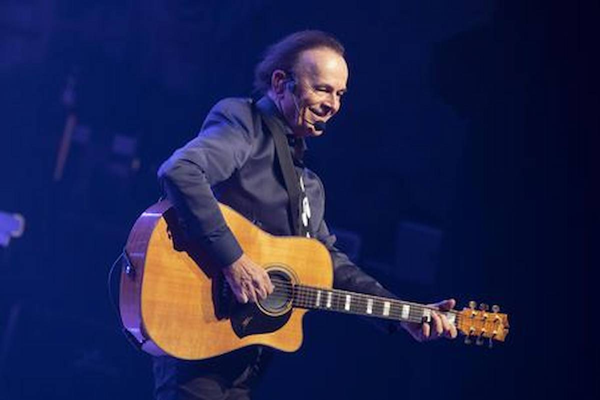 Dodi Battaglia chi è: età, figlie americane Sara e Serena, moglie morta, vita privata del chitarrista dei Pooh