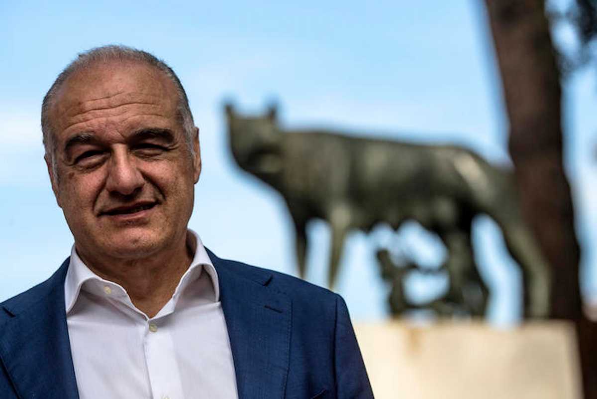 Roma, Enrico Michetti si dimette da consigliere comunale: "Continuerò a dare mio contributo civico"