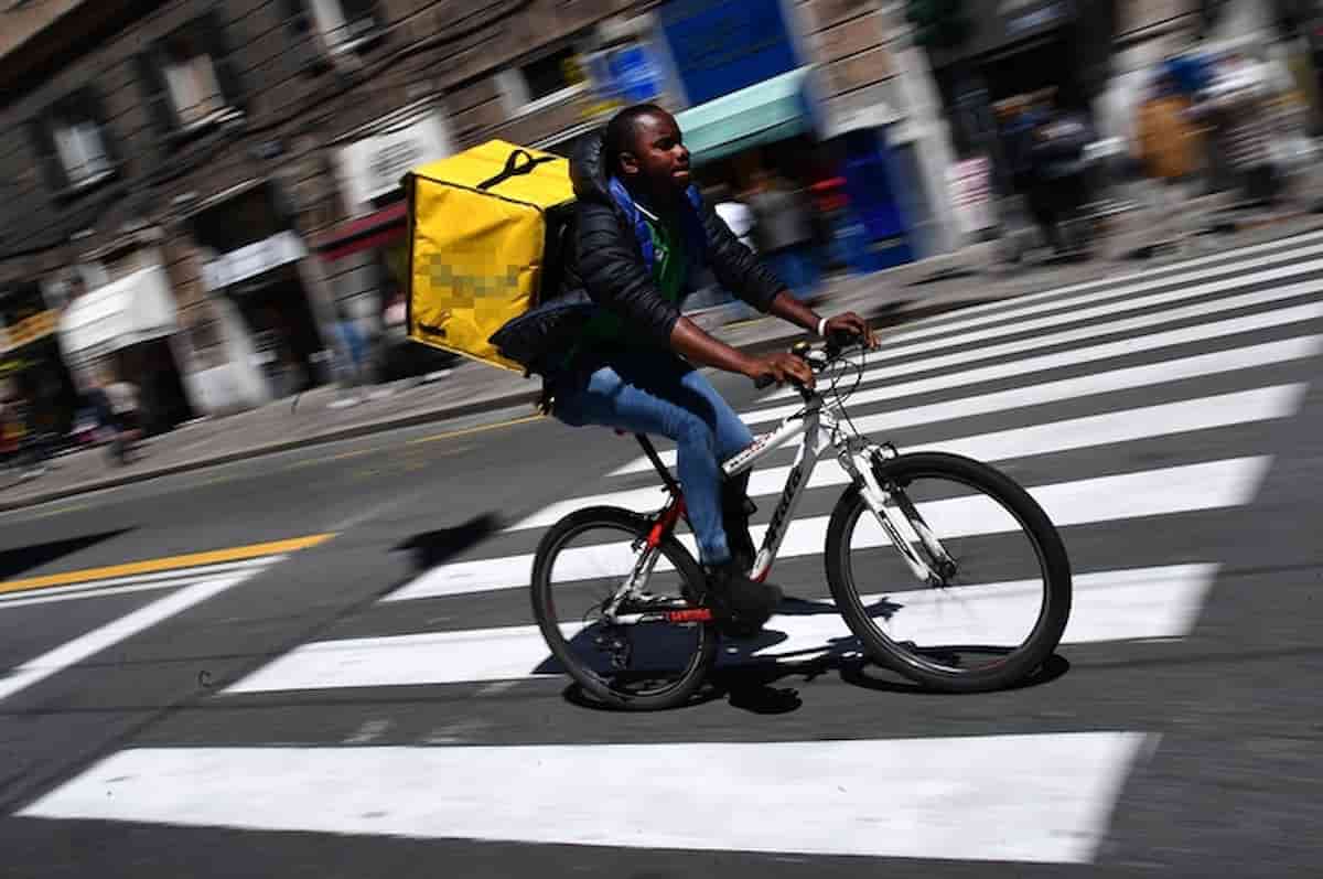 rider caporalato milano