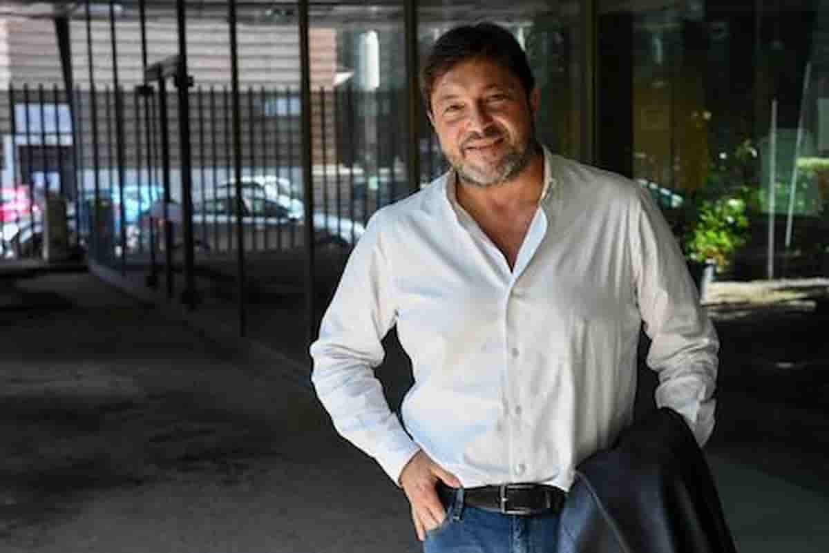 Sigfrido Ranucci di Report sotto scorta h24: "Un boss ha incaricato due killer di uccidermi"