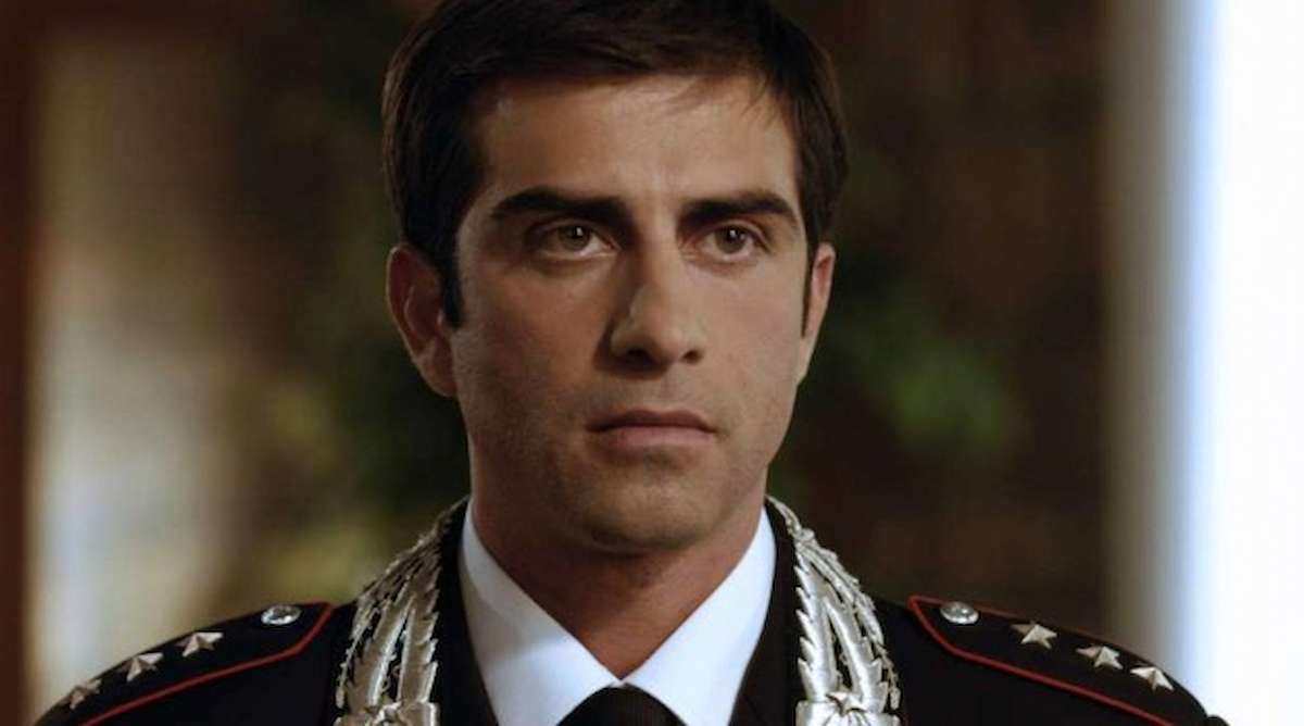 Simone Montedoro chi è: età, altezza, trapianto di capelli, vita privata, fidanzata e figli dell'attore