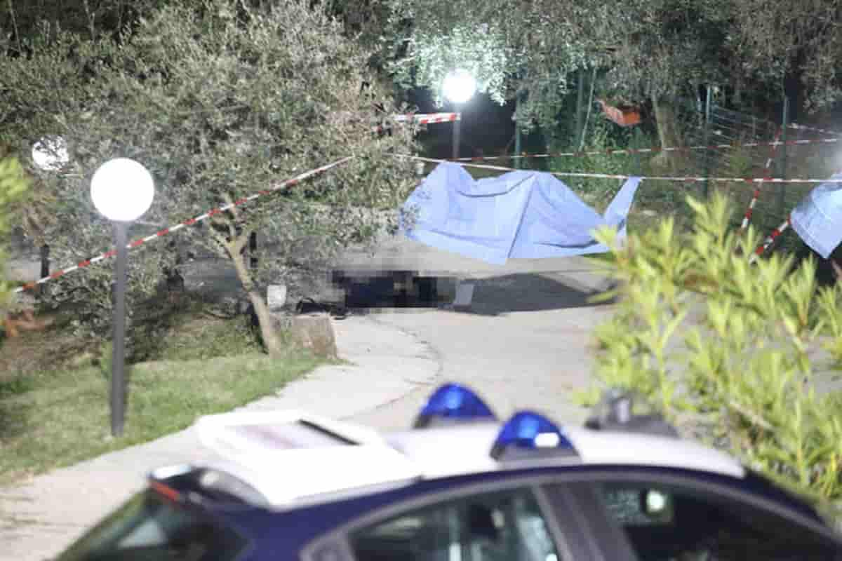 Tabaccaio trova ladro in casa e lo uccide mentre scappa: "Mi sono difeso, c'era mio figlio..."