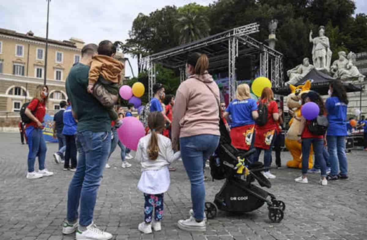 Assegno unico, da 50 a 180 euro per figlio. Domande da gennaio 2021. Prime erogazioni a marzo