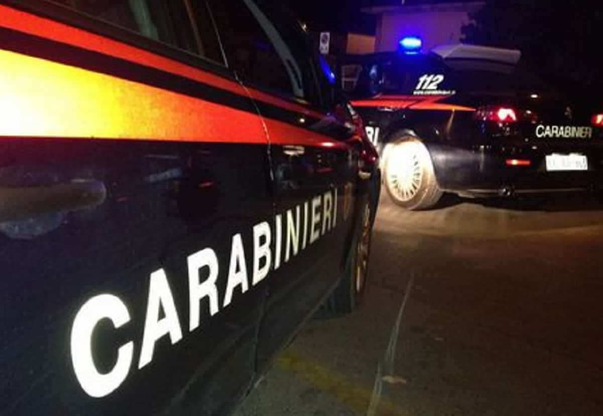 Palermo, 20enne esce da una festa e viene investita due volte: caccia all'auto pirata