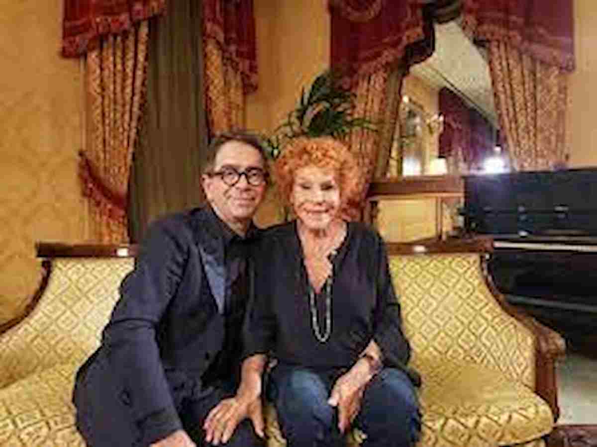 Pino Strabioli chi è: moglie, figli, vita privata, vero nome, età, peso e altezza dell'attore e conduttore televisivo