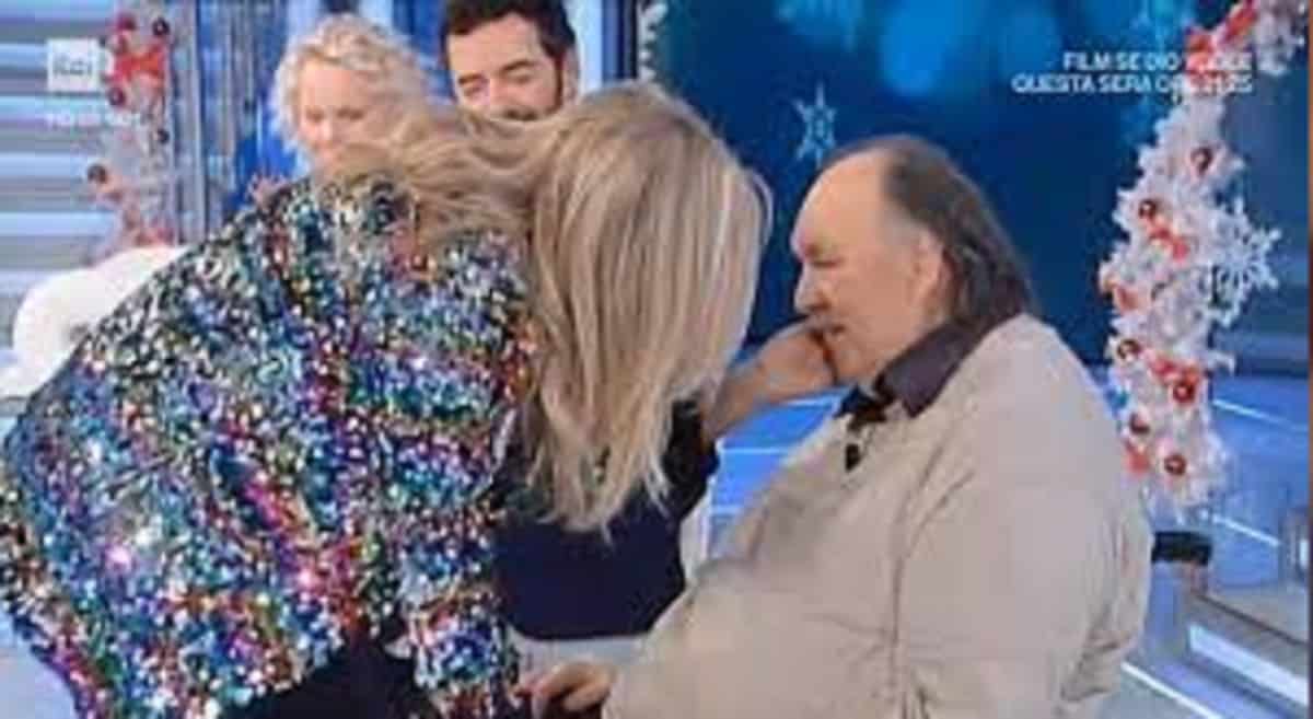 Galeazzi, l'addio di Mara Venier: "Bisteccone mio, se ne va un pezzo della mia vita"