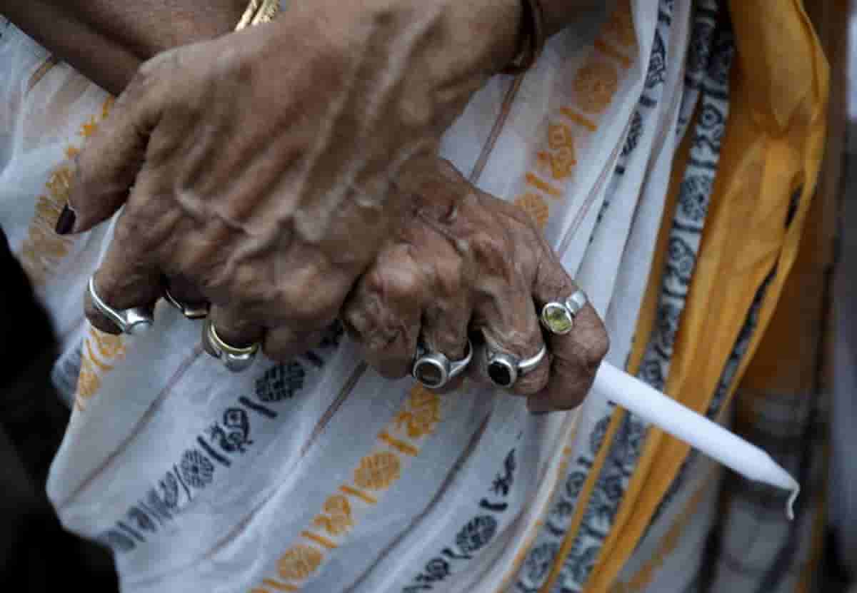 India, una ragazza minorenne è stata violentata per almeno 2 anni anni da centinaia di uomini