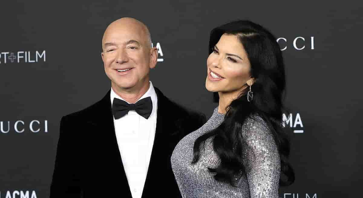 Jeff Bezos, il messaggio social a Leonardo DiCaprio che ha stregato sua moglie Lauren Sanchez