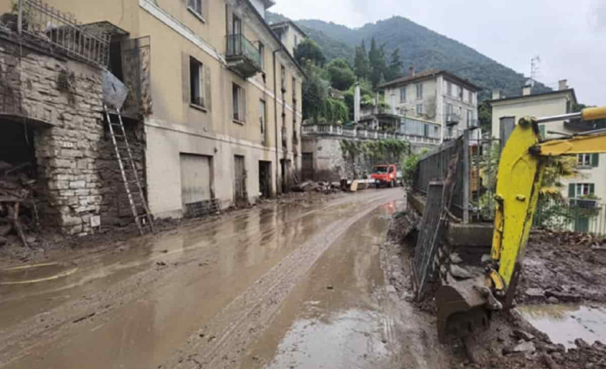 Previsioni meteo, ancora 3 giorni di forti piogge e nubifragi: ecco le regioni più colpite