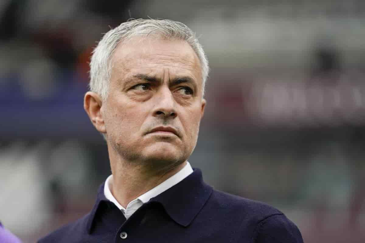 Roma in crisi ma Mourinho rifiuta il Tapiro D'Oro di Striscia la notizia, lo aveva già fatto con l'Inter