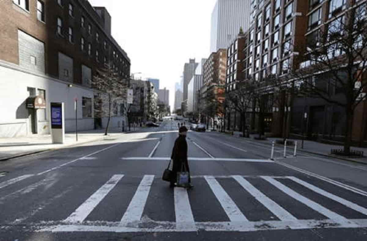 Omicron, New York dichiara lo stato di emergenza per fermare l'impennata dei contagi